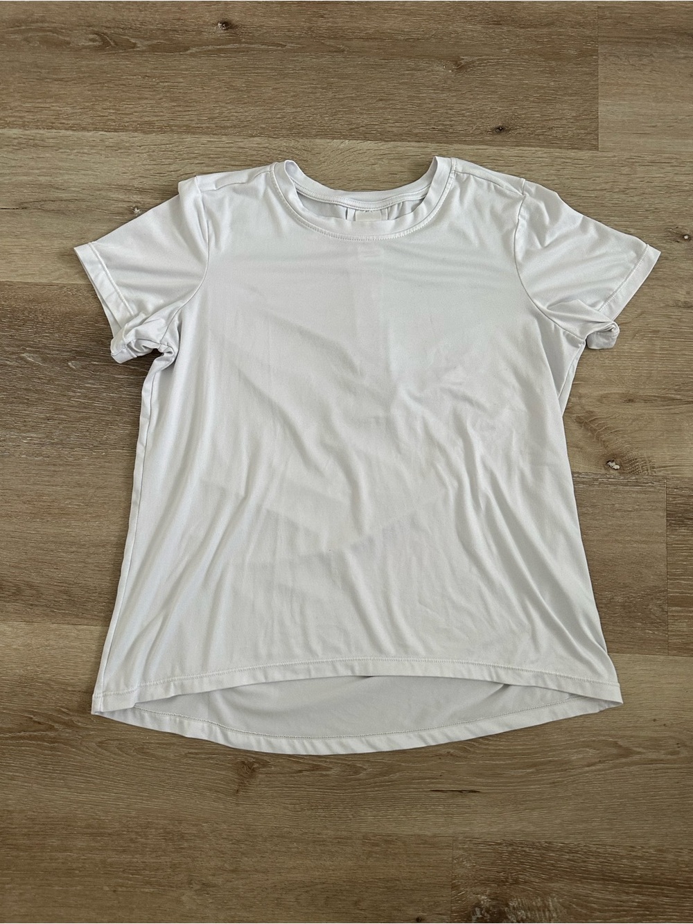 Women’s White Crew Neck Short Sleeve Top